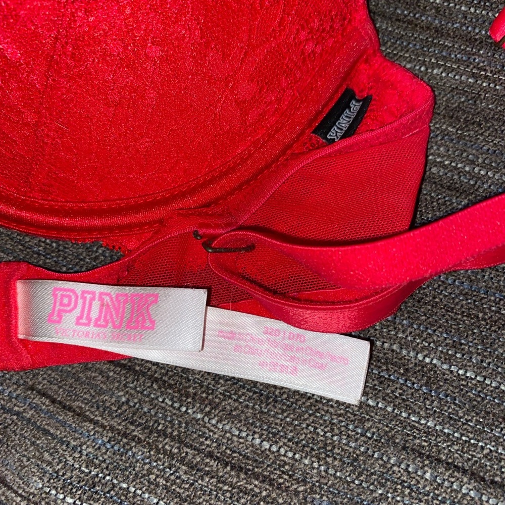 Too small! - Picture 3 of 3